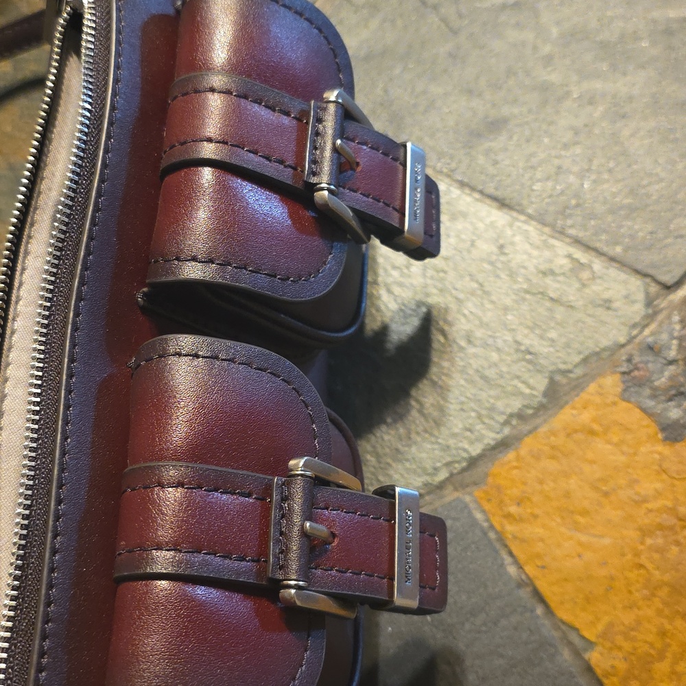 MICHAEL Michael KorsZoe Small Faded Leather Pouchette Shoulder Bag - Picture 5 of 6